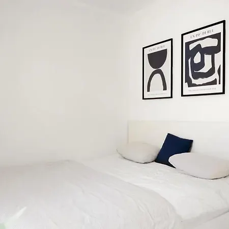 Διαμέρισμα Lovely And Modern